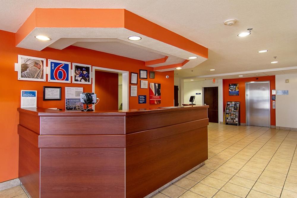 Americas Best Value Inn & Suites Брансвік Екстер'єр фото