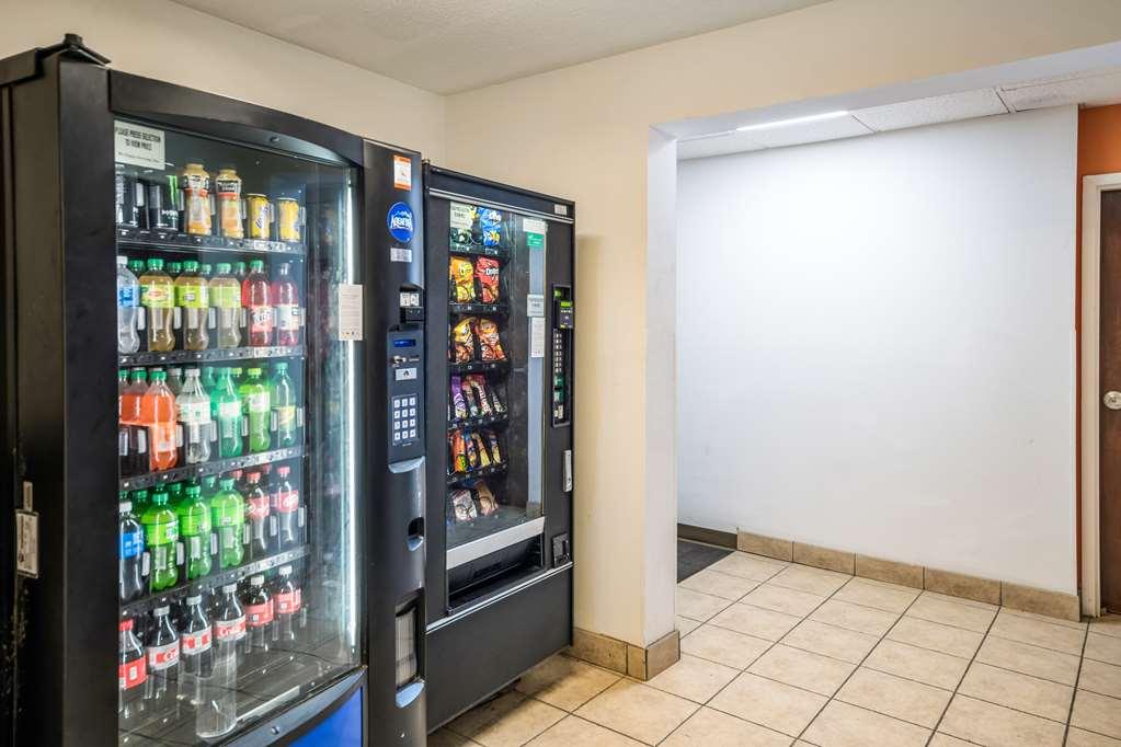 Americas Best Value Inn & Suites Брансвік Зручності фото