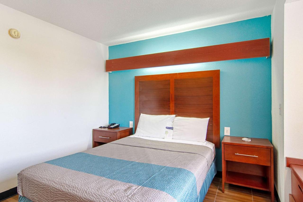 Americas Best Value Inn & Suites Брансвік Екстер'єр фото